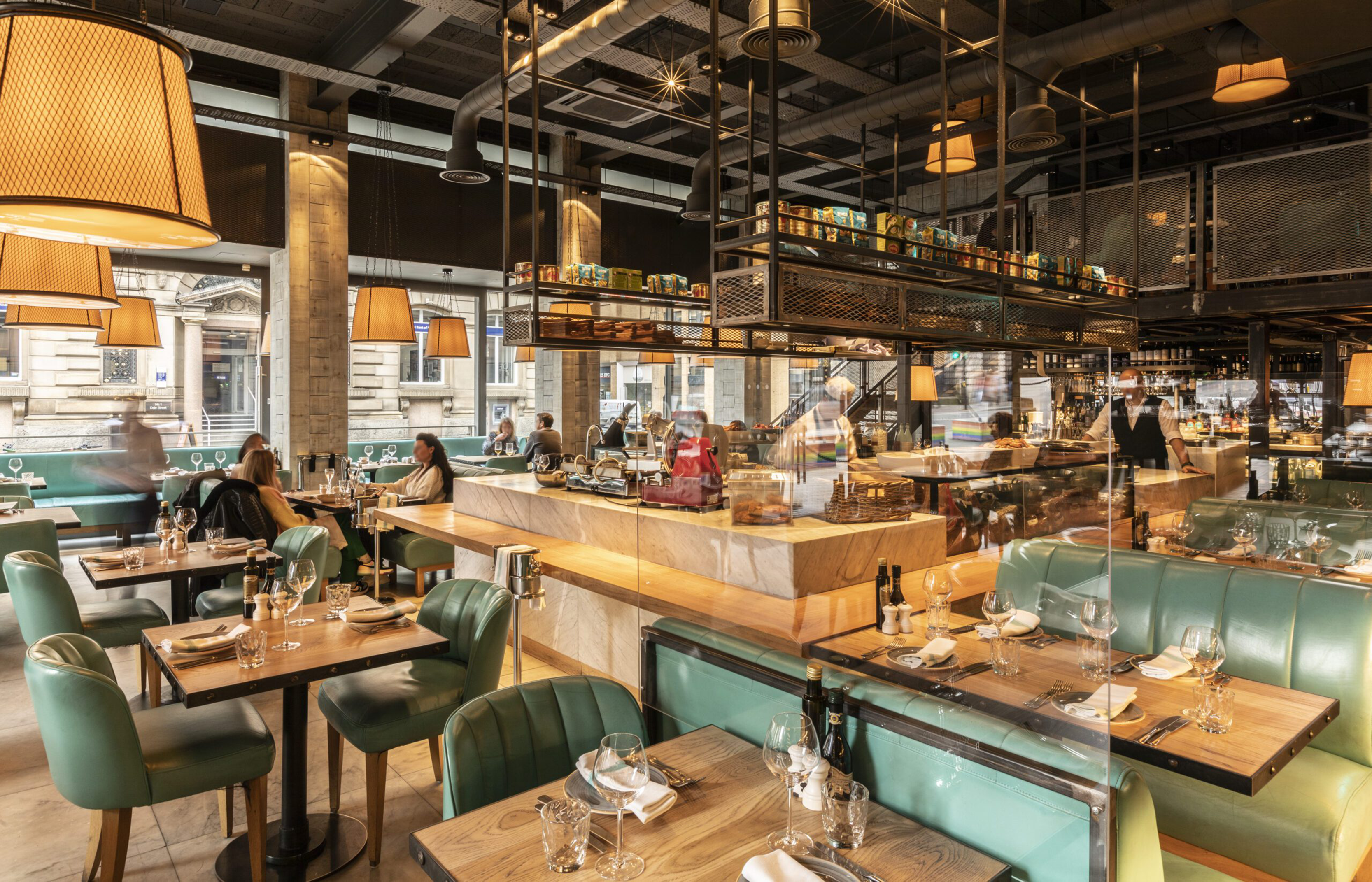 RIVA BLU : Liverpool / İNGİLTERE — 2